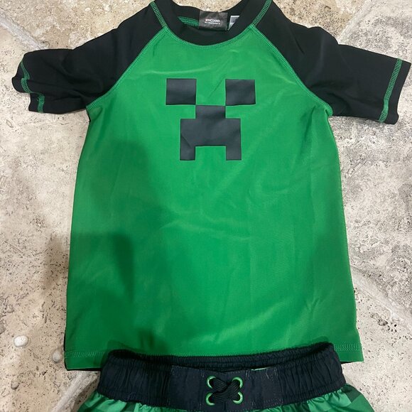 Minecraft Boys size small pool/beach top & swim trunks - Picture 2 of 8